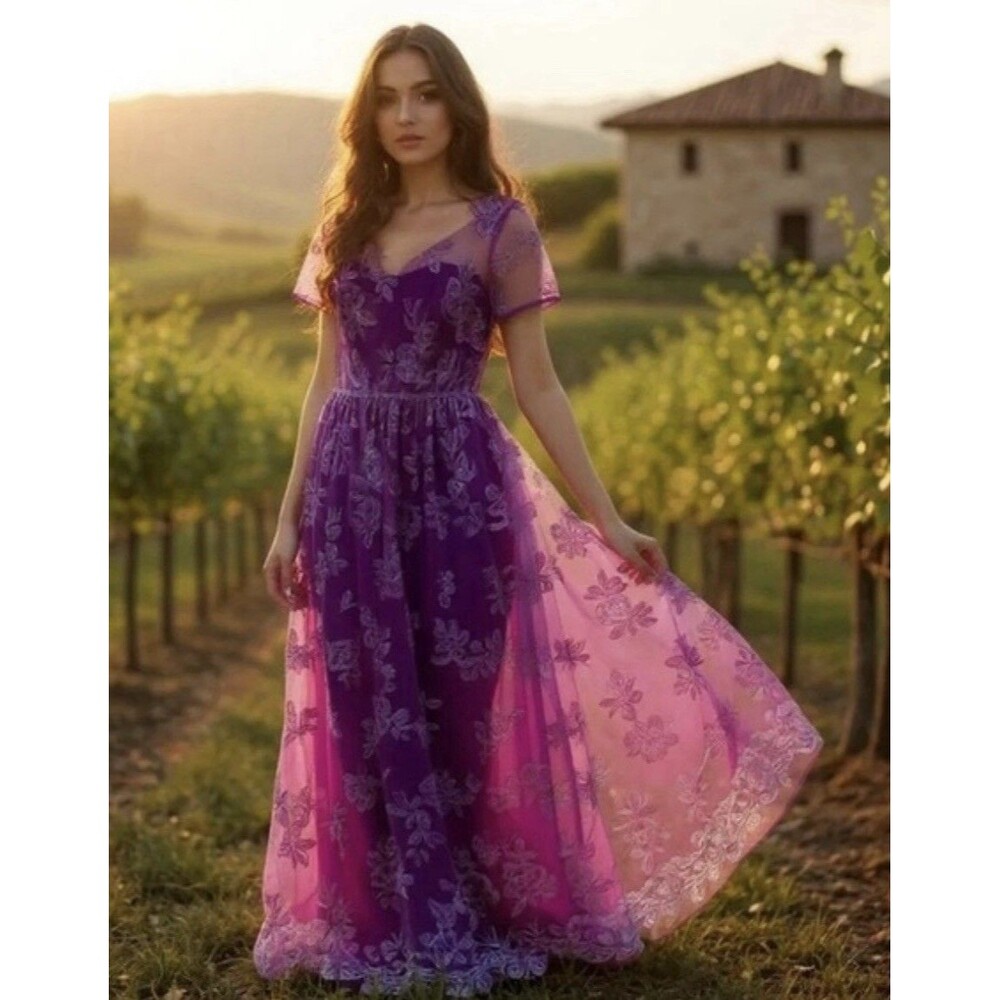 Marchesa Notte Ombre Embroidered Short Sleeve Illusion Metallic Gown Size 0 NWT‎